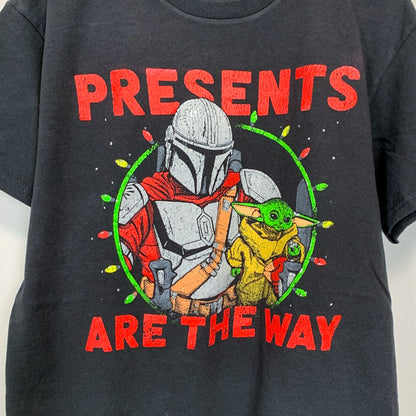 スターウォーズ マンダロリアン PRESENTS ARE THE WAY ムービーTシャツ