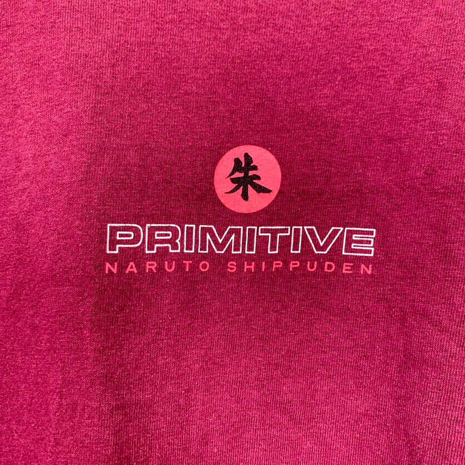 PRIMITIVE NARUTO イタチ キャラクターTシャツ